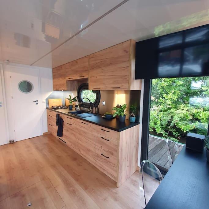 莫尼肯达姆 Modern, Brand New Houseboat Near Amsterdam酒店 外观 照片