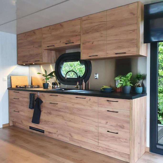 莫尼肯达姆 Modern, Brand New Houseboat Near Amsterdam酒店 外观 照片