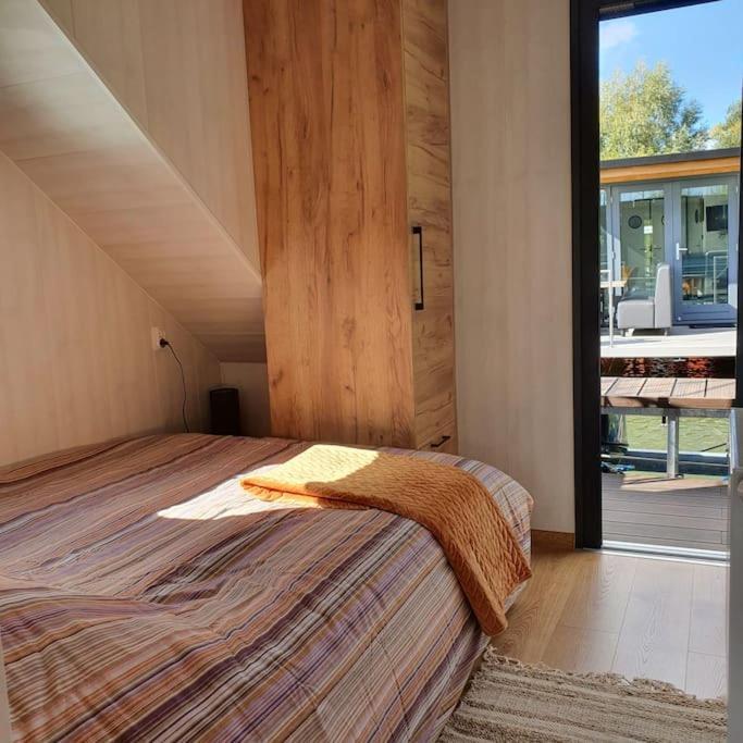 莫尼肯达姆 Modern, Brand New Houseboat Near Amsterdam酒店 外观 照片